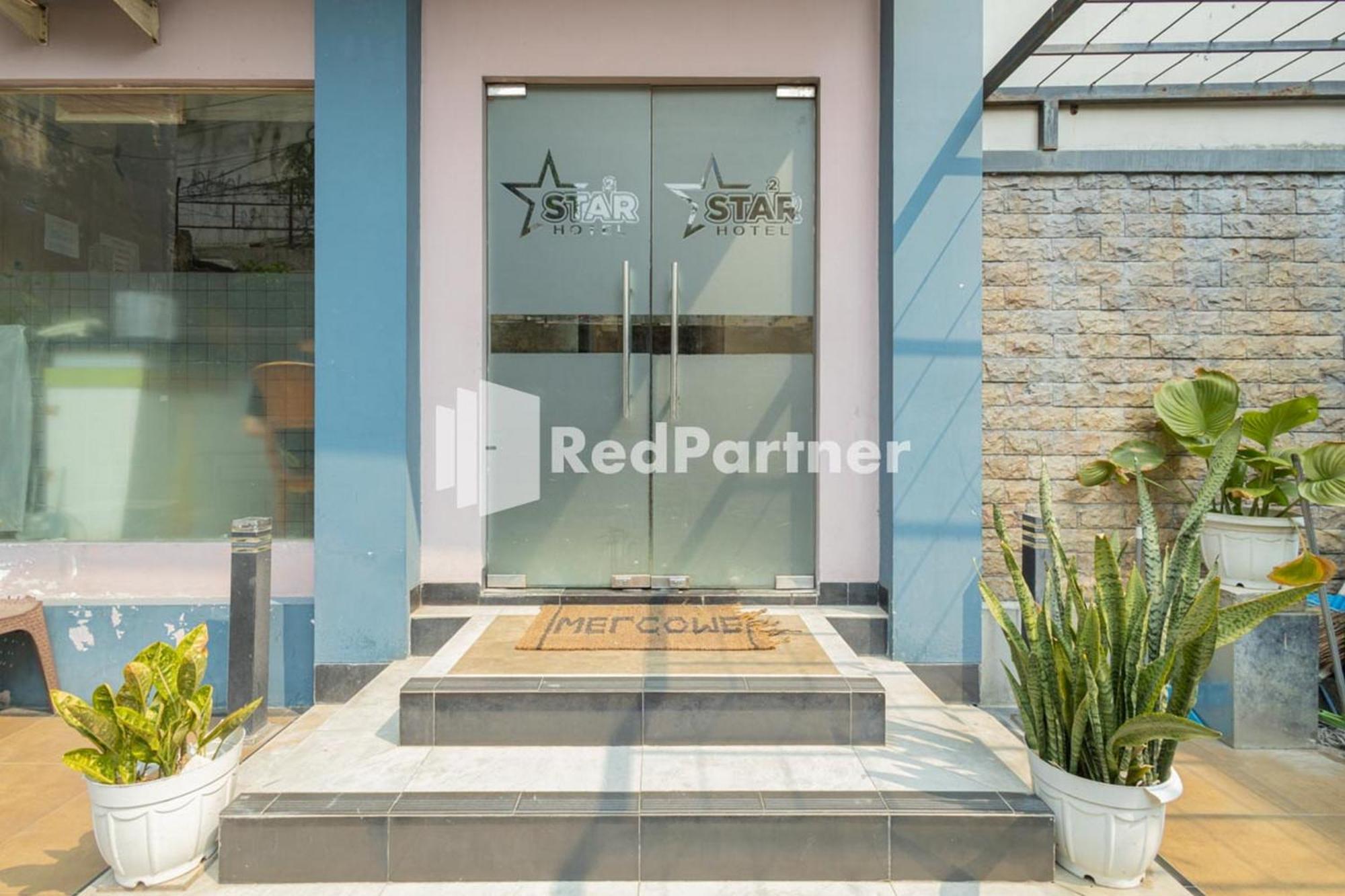 Star Hotel Jaksa Mitra Reddoorz Dżakarta Zewnętrze zdjęcie